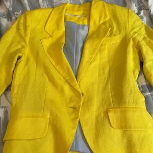 Linen yellow short blazer